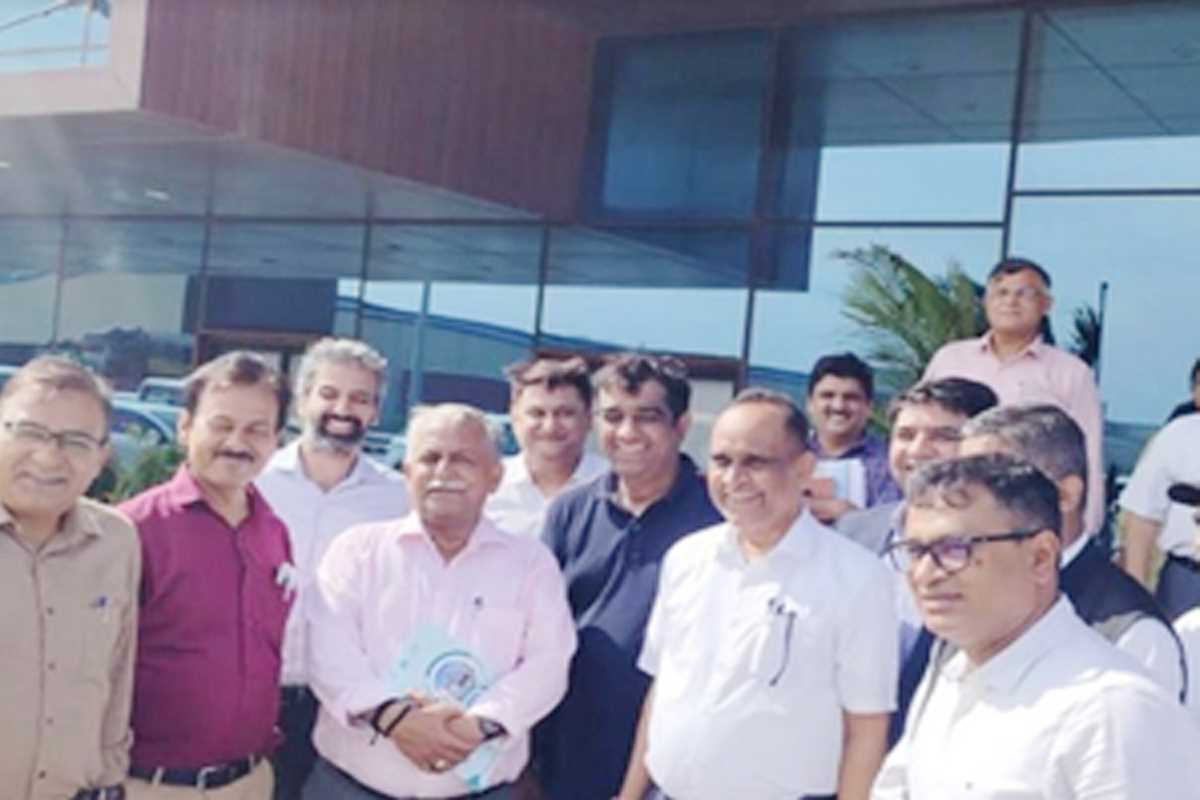 मुख्यमंत्री के एडवाइजर ने की मेडिकल डिवाइस पार्क में जारी कार्यों की समीक्षा